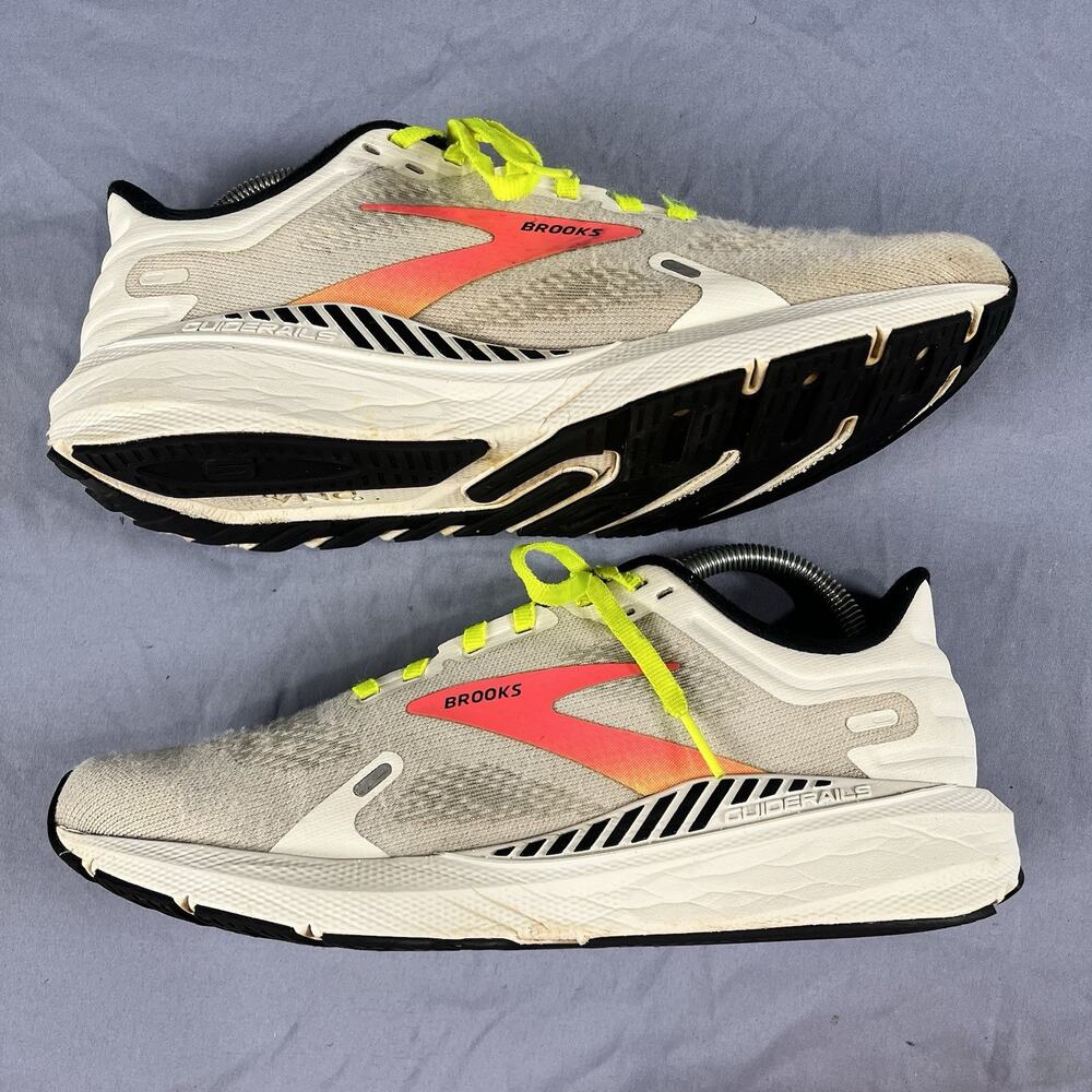 Brooks Launch GTS 9 Women's Size 9.5 White Running Fitness Sneakers 1203741B148